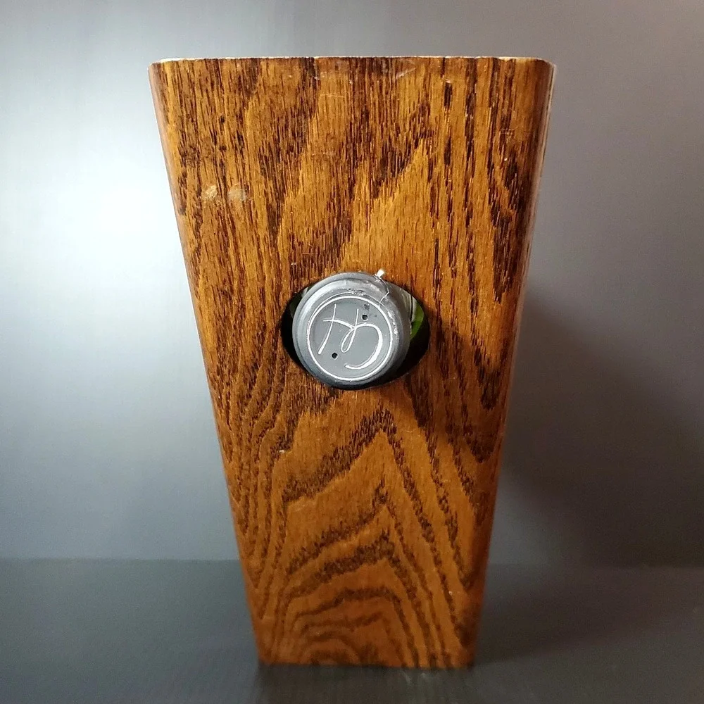 Balancing wine bottle holder, holds a single bottle,‎ solid oak wood